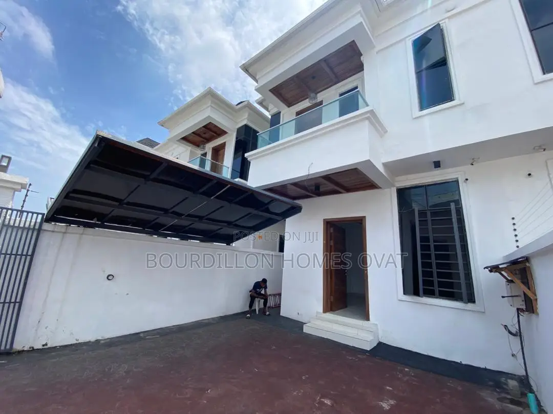 4bdrm Duplex in Lekki for sale in Lekki