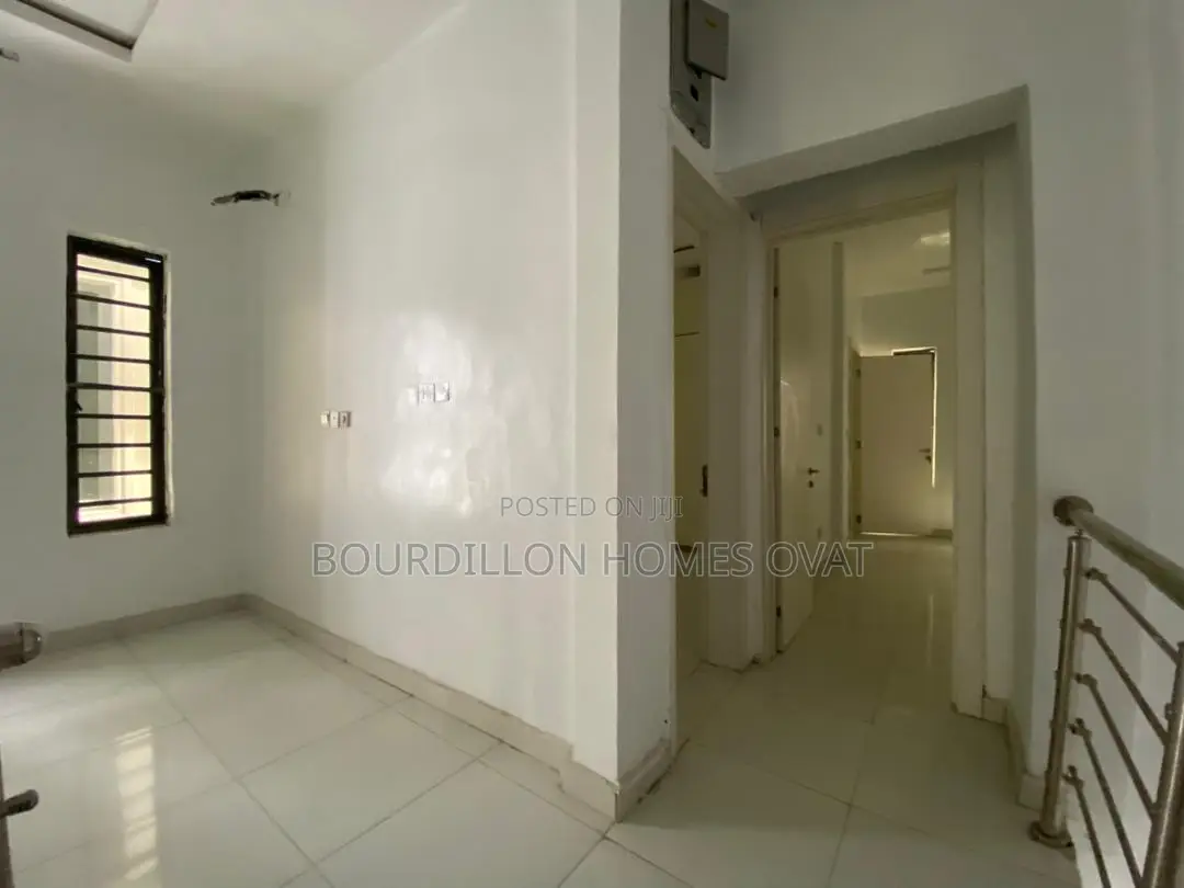 4bdrm Duplex in Lekki for sale in Lekki