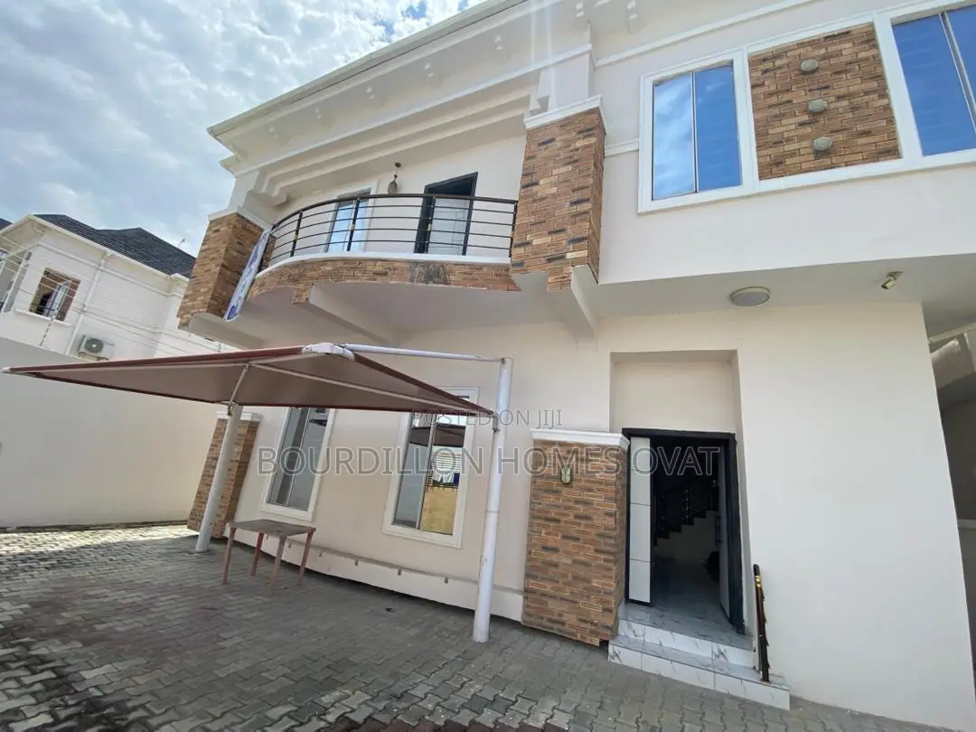 5bdrm Apartment in Lekki for sale in Lekki