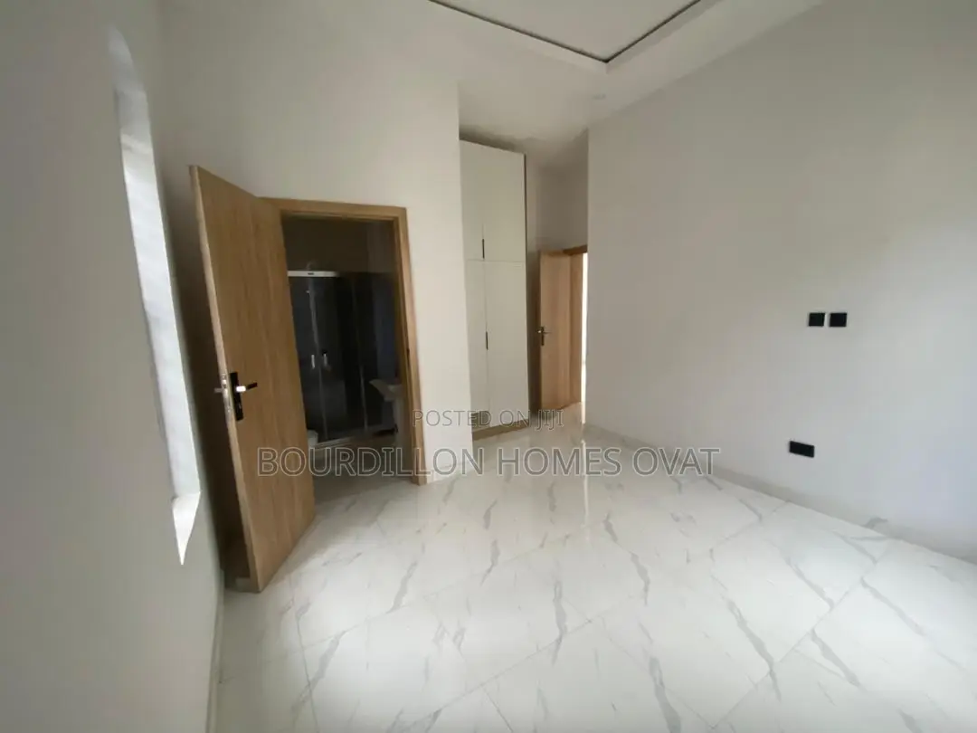 5bdrm Apartment in Lekki for sale in Lekki