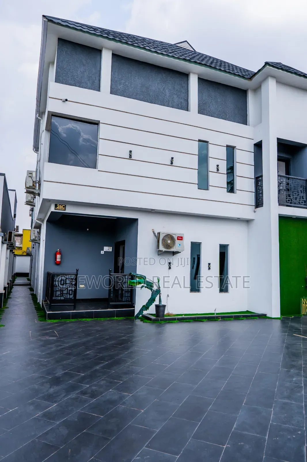 Furnished 20bdrm Apartment in Oluyole Main Estate for rent in Oluyole Estate