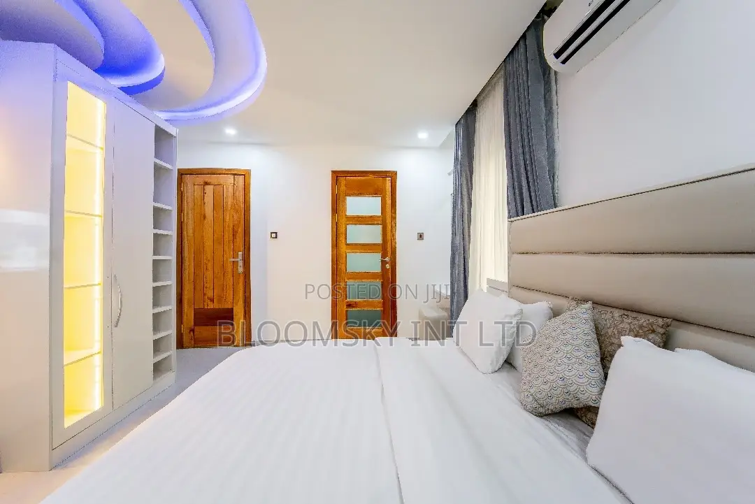 Captivating 5 Bedroom Duplexe in Lekki Phase 1 in Lekki Phase 1