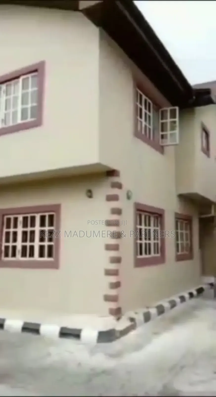 8bdrm Duplex in Woji Port Harcourt for sale in Port-Harcourt