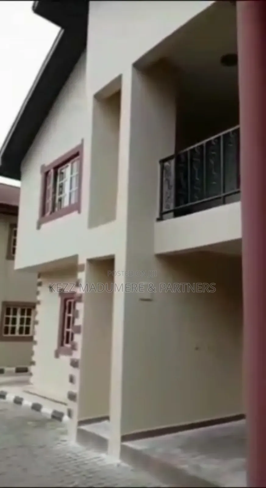 8bdrm Duplex in Woji Port Harcourt for sale in Port-Harcourt