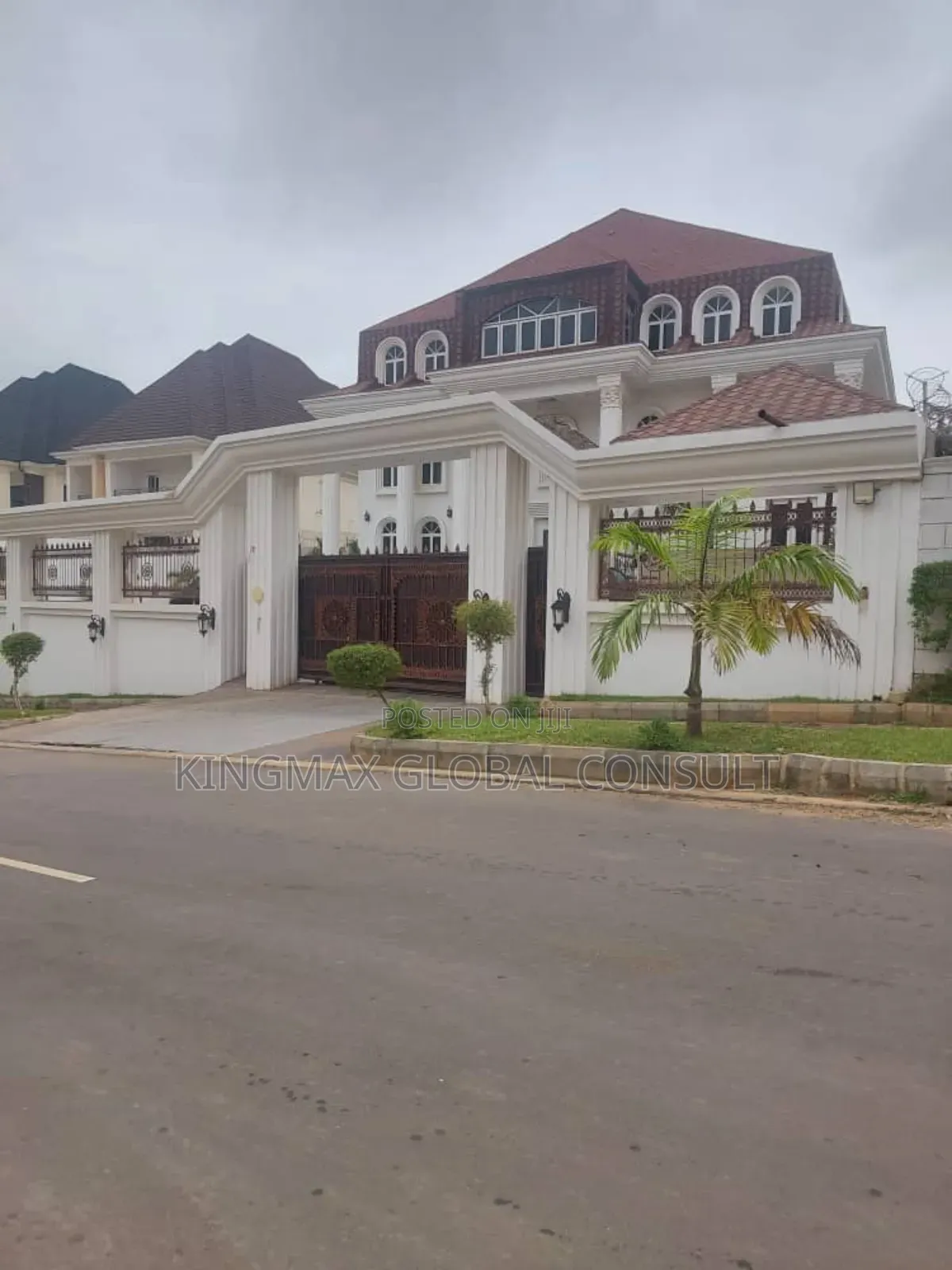 Furnished 9bdrm Mansion in Asokoro District for sale in Asokoro