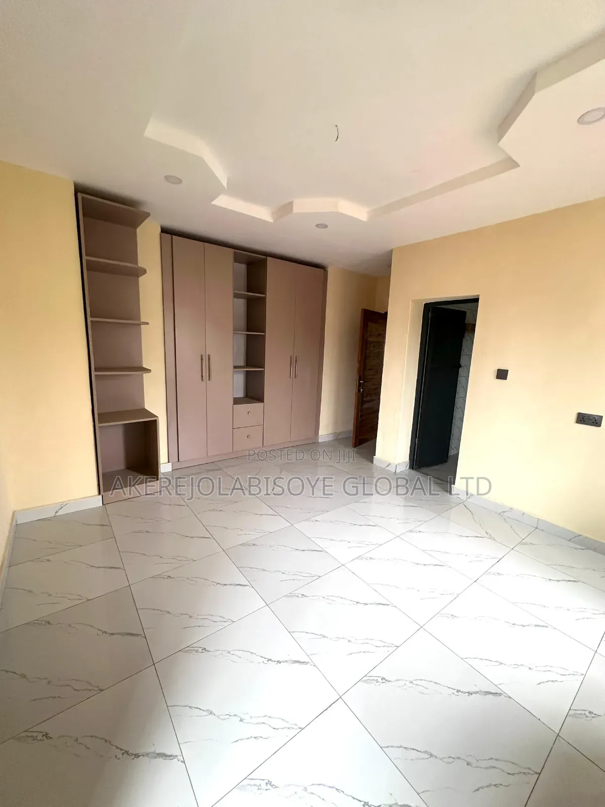 3bdrm Apartment in Guzape Abuja for rent in Guzape District