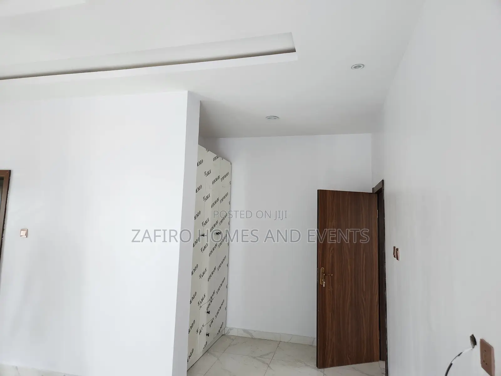 4bdrm Duplex in Oyelade Estate for sale in Oluyole Estate