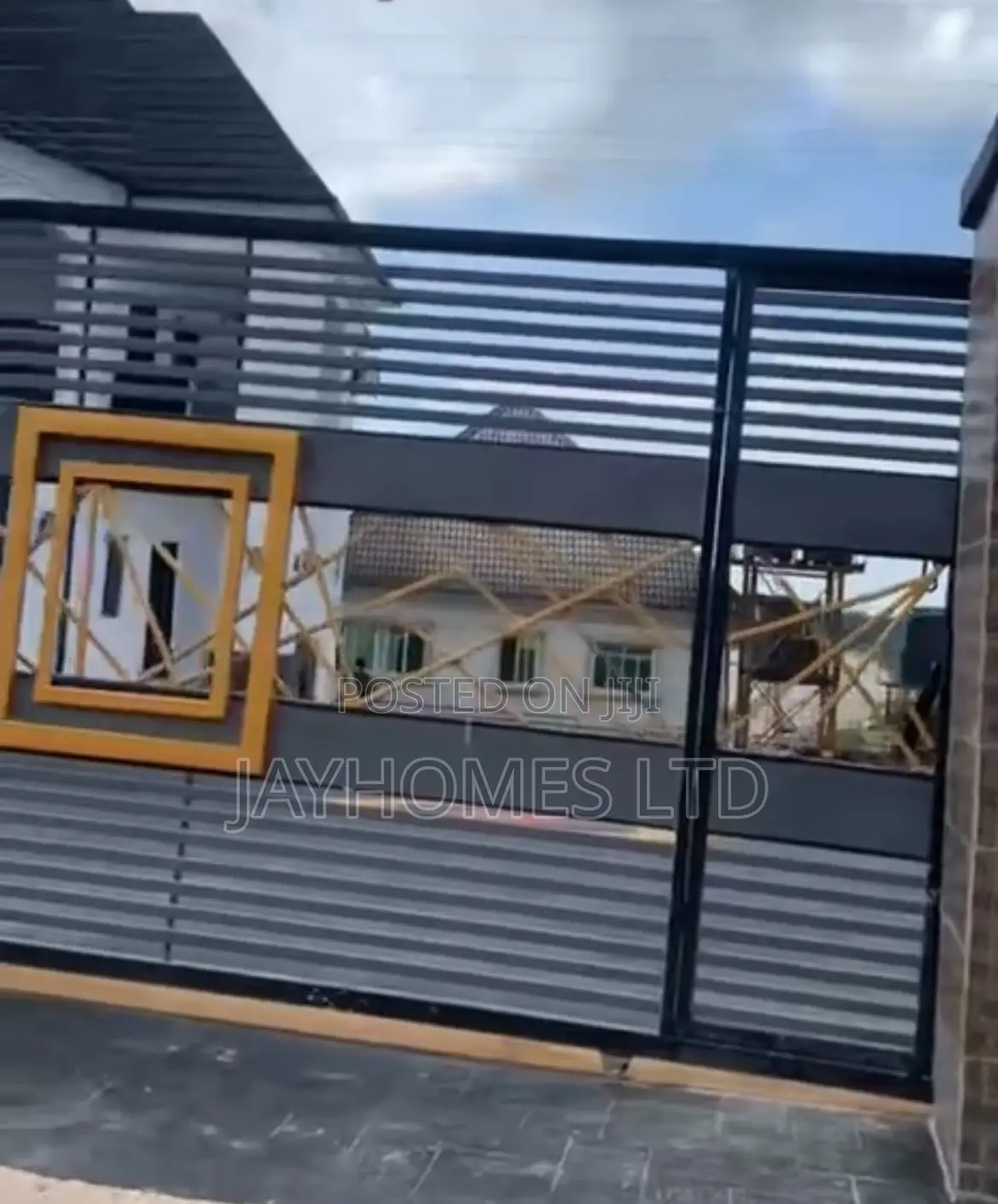 7bdrm Duplex in Back Of Specialist, Oshimili South for sale in Oshimili South