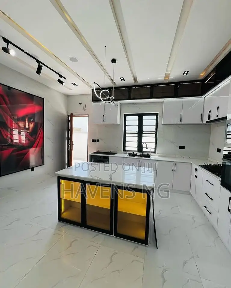 5bdrm Duplex in Abraham Adesanya Estate for sale in Abraham Adesanya Estate