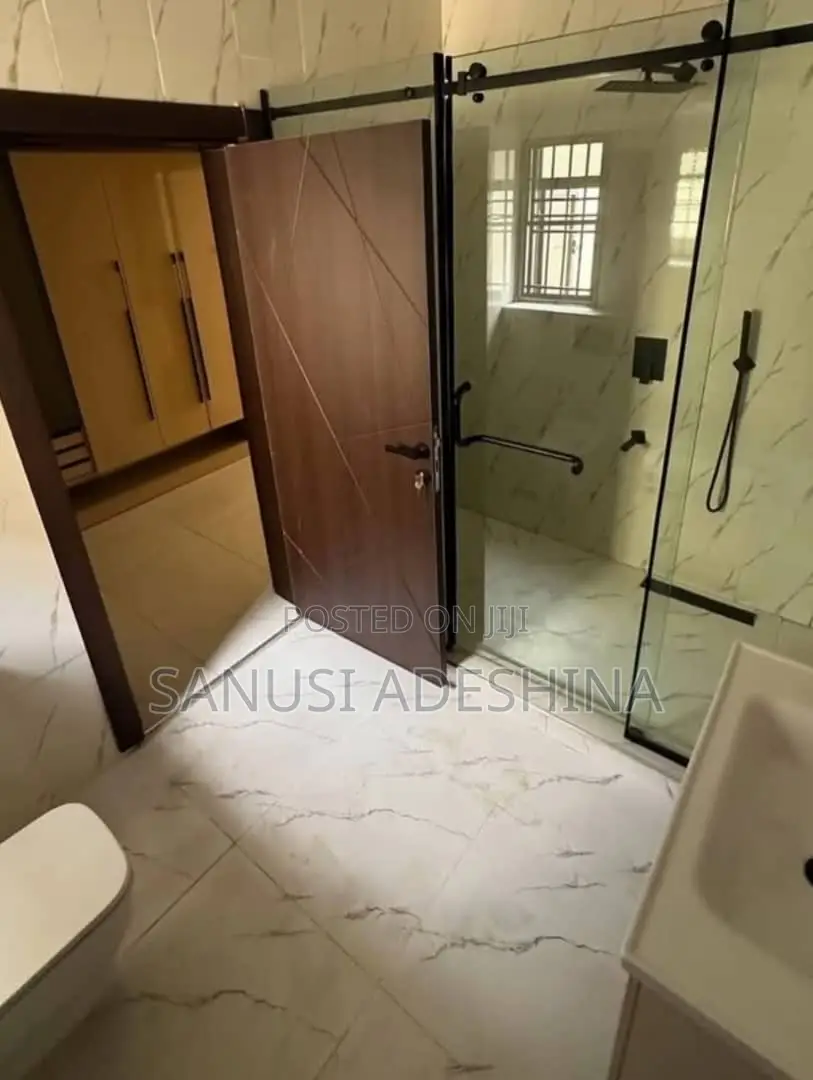 5bdrm Duplex in Gwarimpa Estate Fct, Gwarinpa for sale in Gwarinpa