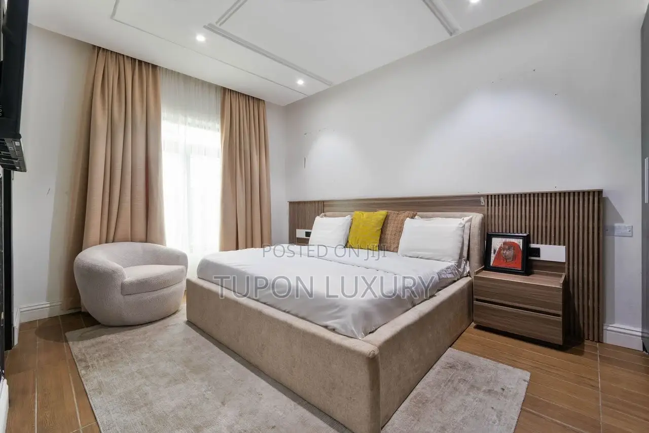 Luxury 4bedroom Self Compound With Private Pool, Ps5, Piano in Lagos State
