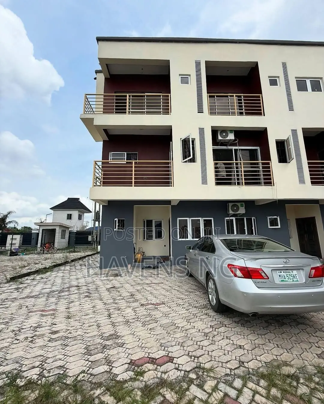 Furnished 4bdrm Duplex in Eliozu for sale in Eliozu