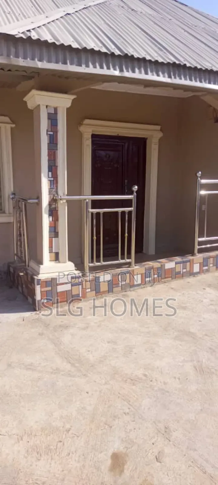 6bdrm Block of Flats in Atoko, Akure for sale in Akure