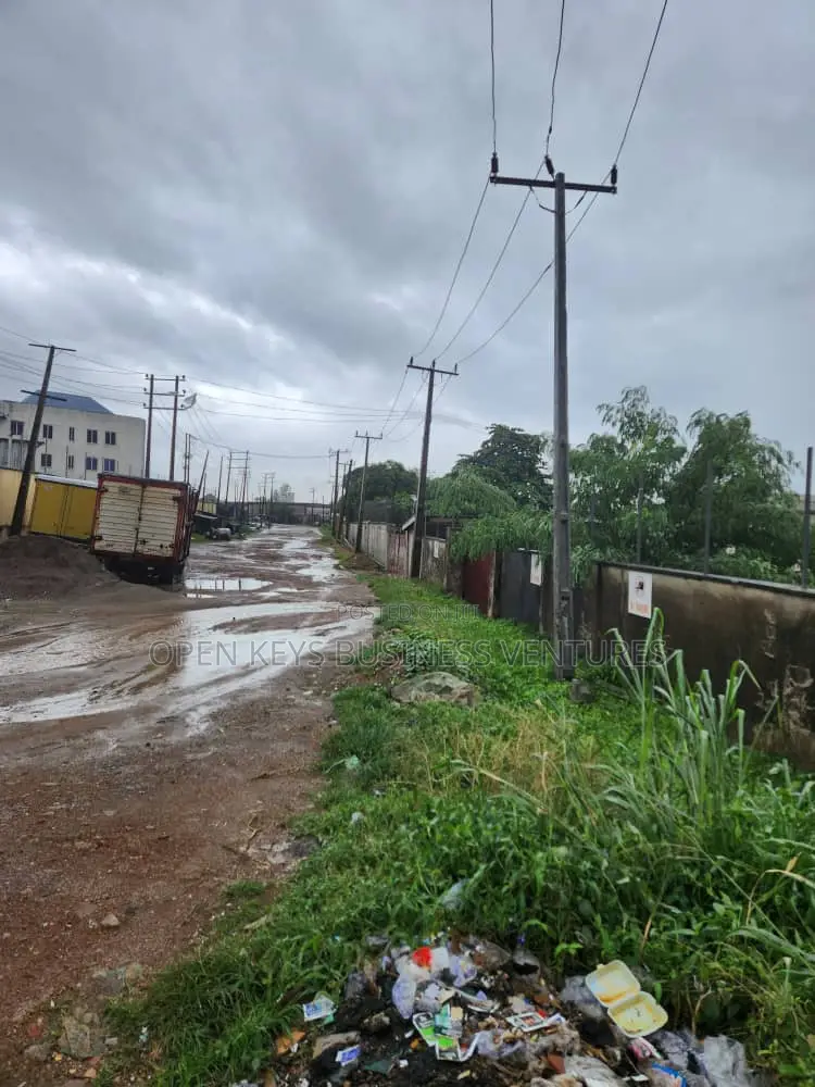An Industrial Land Measuring 3100sqm in a Prime Location in Oluyole Estate
