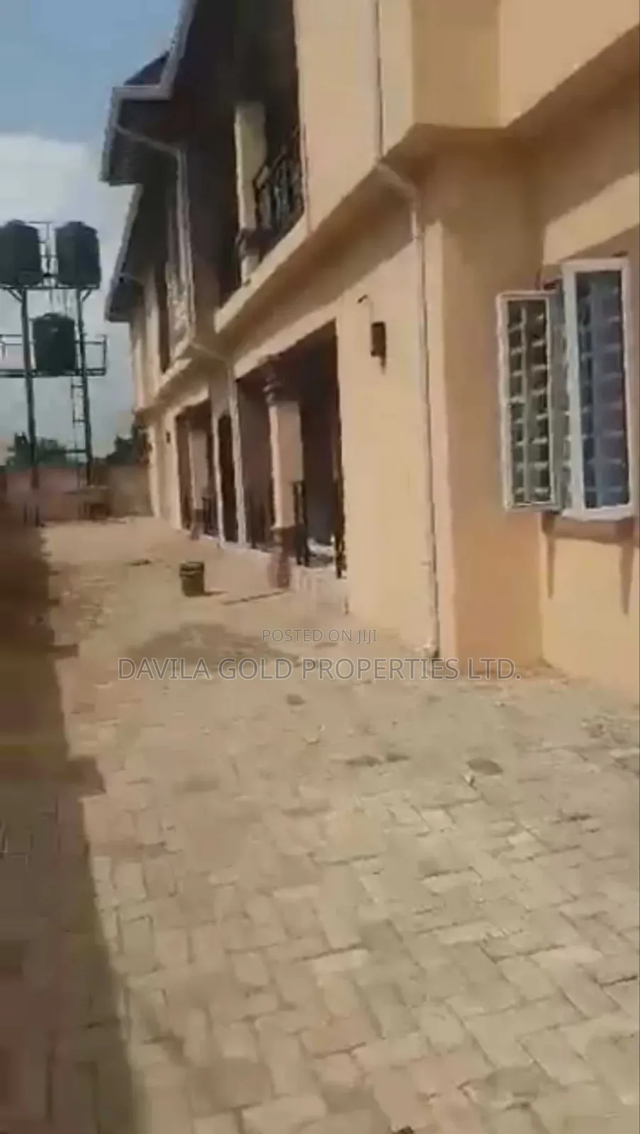 20bdrm Block of Flats in Benin City for sale in Benin City