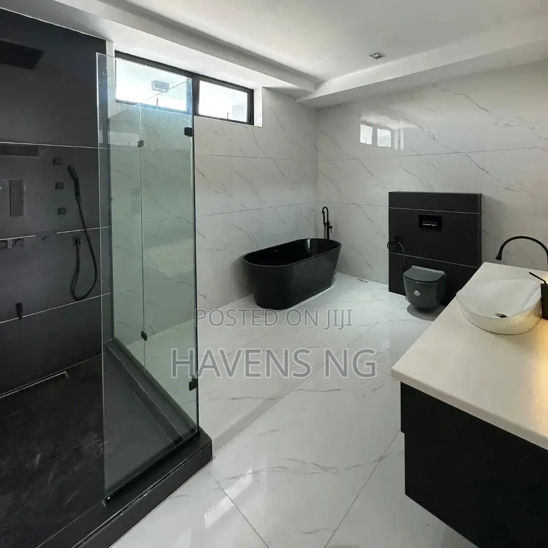 5bdrm Duplex in 1004 for sale in 1004