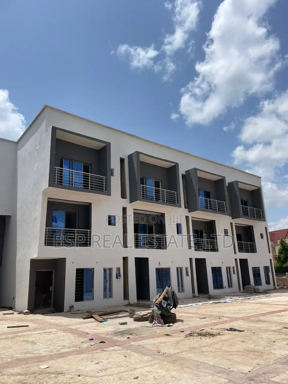 4bdrm Townhouse/Terrace in Gaduwa for sale in Gaduwa