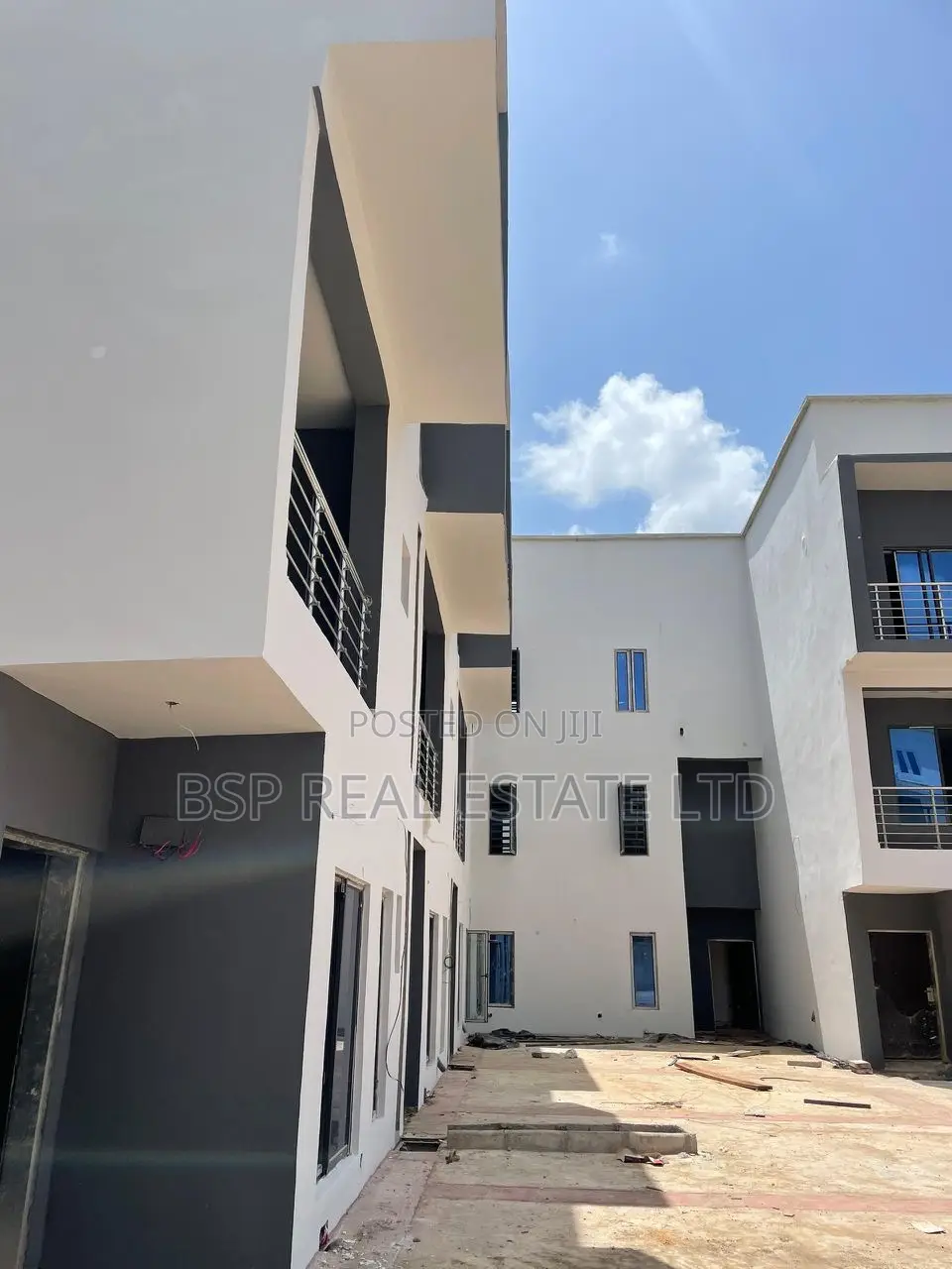 4bdrm Townhouse/Terrace in Gaduwa for sale in Gaduwa