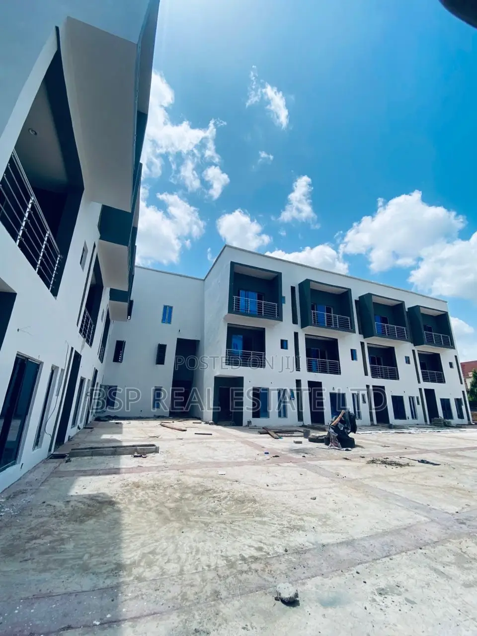 4bdrm Townhouse/Terrace in Gaduwa for sale in Gaduwa