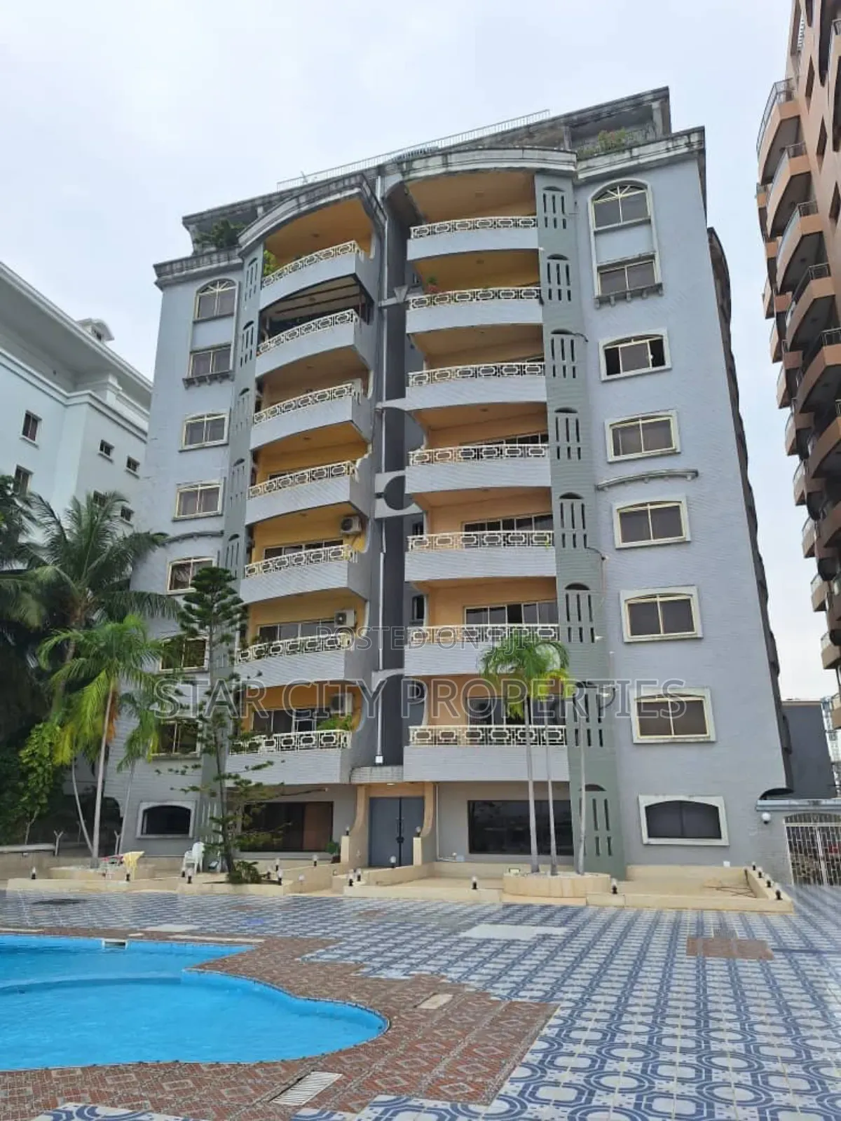 18bdrm Block of Flats in Lekki Lagos, Ilasan for sale in Ilasan
