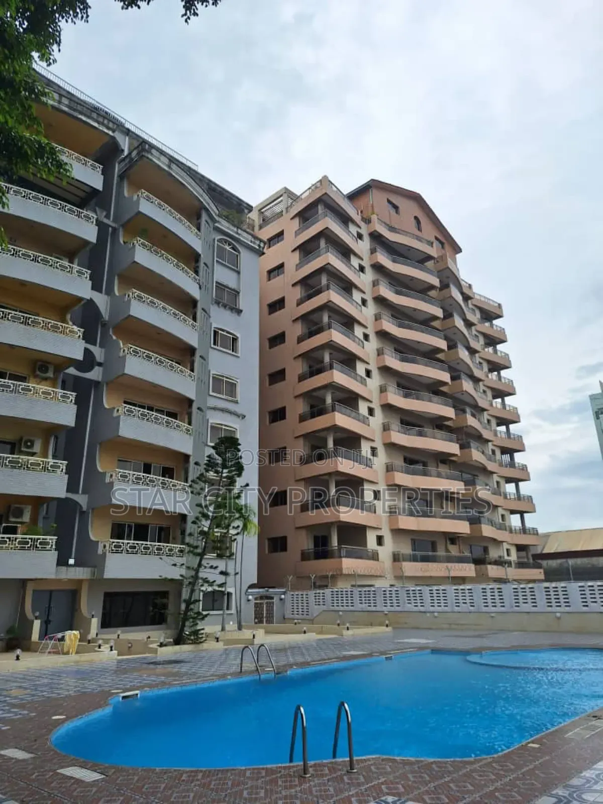 18bdrm Block of Flats in Lekki Lagos, Ilasan for sale in Ilasan