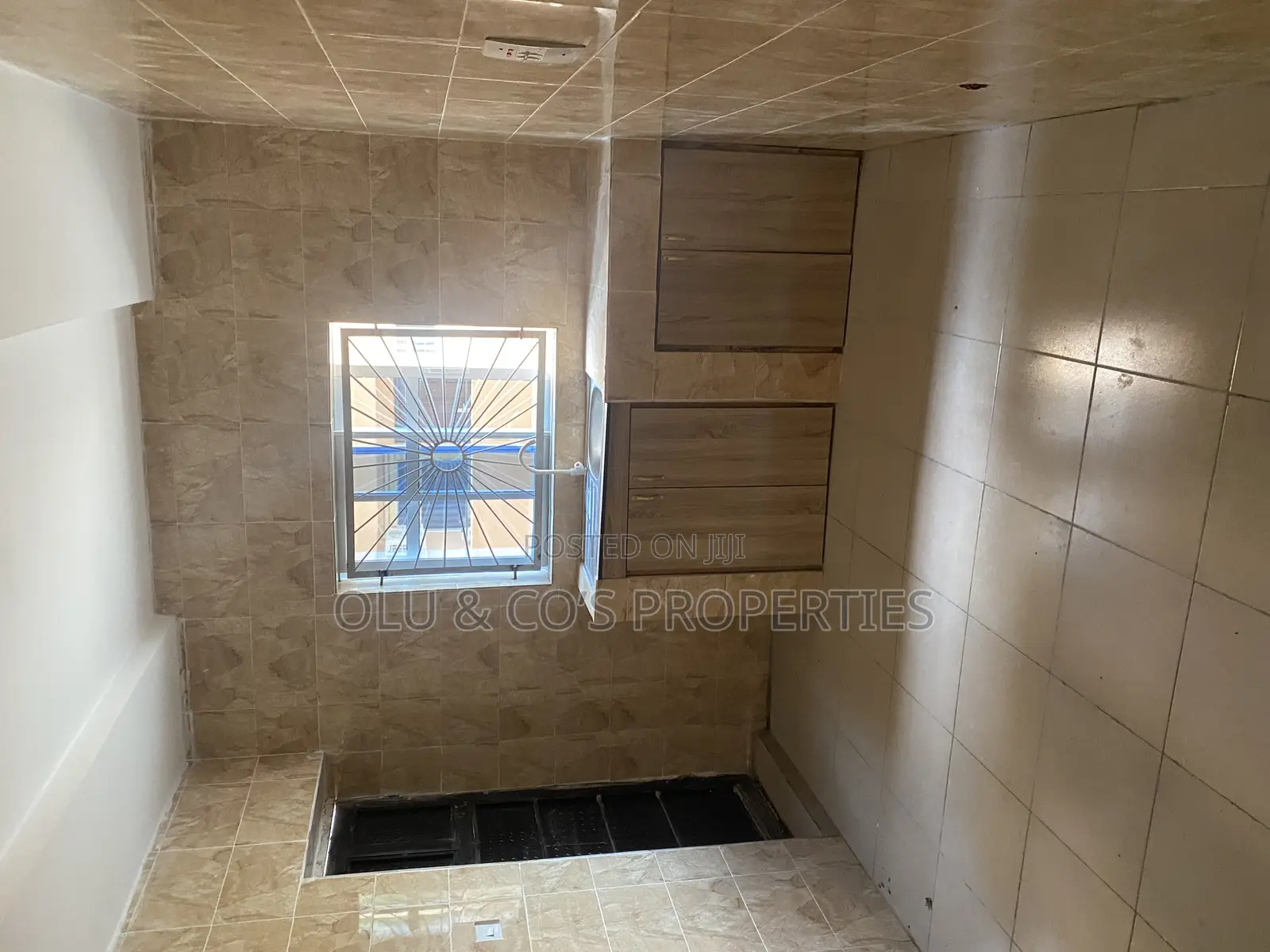 3bdrm Block of Flats in Aco Amac Estate, Lugbe District for rent in Lugbe District