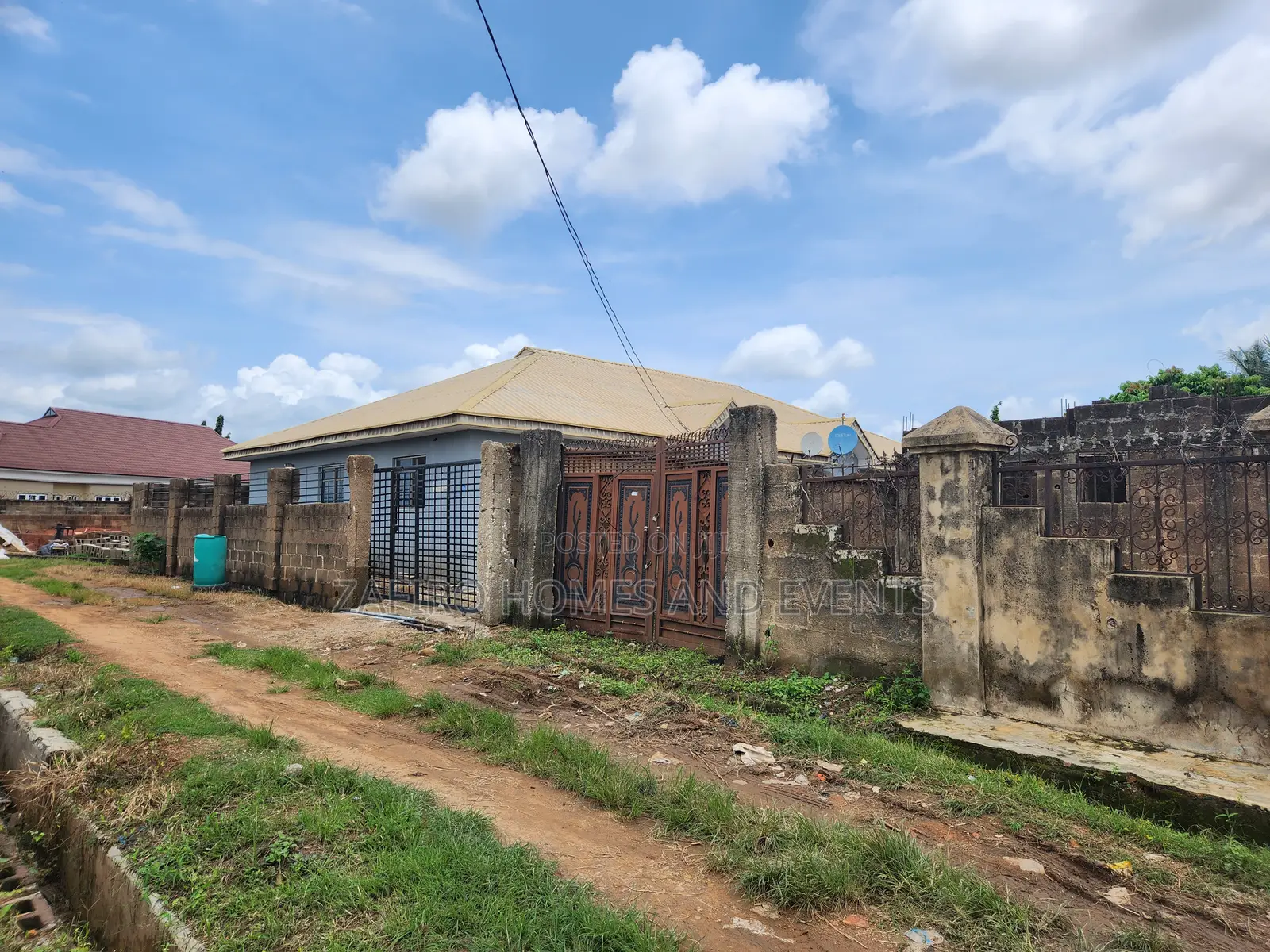 2bdrm Bungalow in Kasumu Estate, Ibadan for sale in Ibadan
