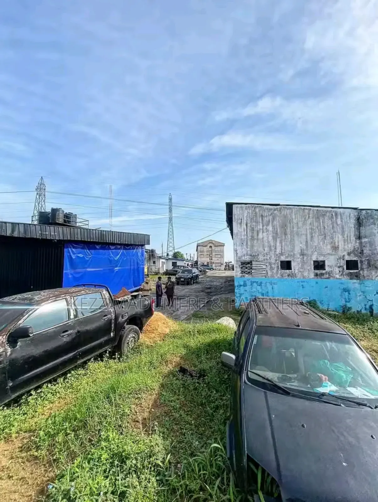 For Sale: Company Office Plaza on 14 Plots at Aba Road Port Harcourt in Port-Harcourt
