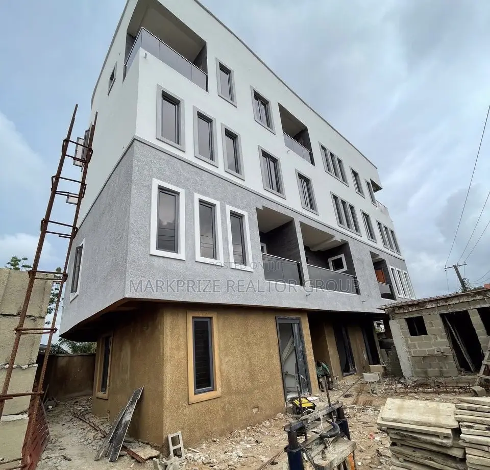 4bdrm Duplex in Maryland Lagos for sale in Maryland