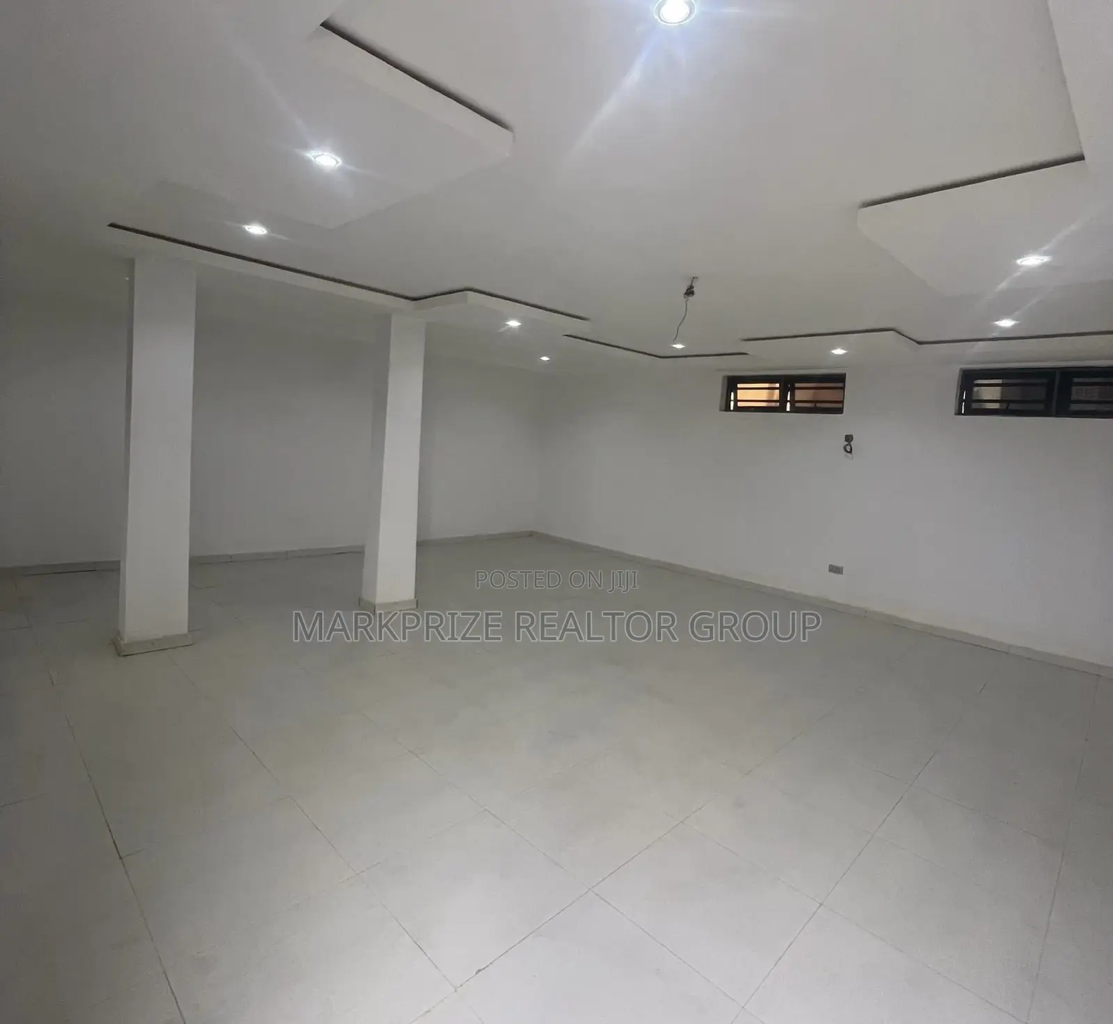 5bdrm Duplex in Magodo Phase 2 Lagos for sale in Magodo