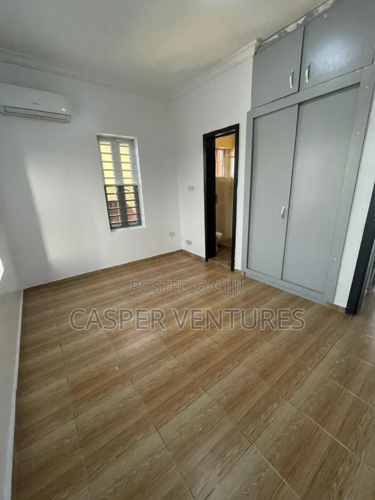 Furnished 1bdrm Room & Parlour in Off Alpha Beach, Lekki Phase 2 in Lekki Phase 2