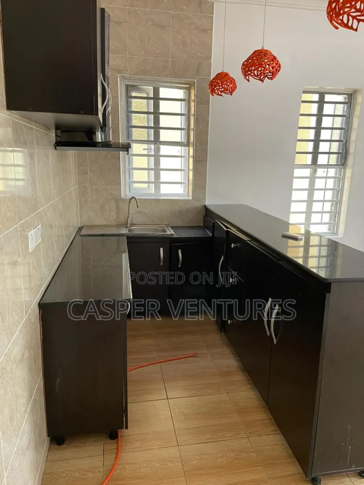 Furnished 1bdrm Room & Parlour in Off Alpha Beach, Lekki Phase 2 in Lekki Phase 2