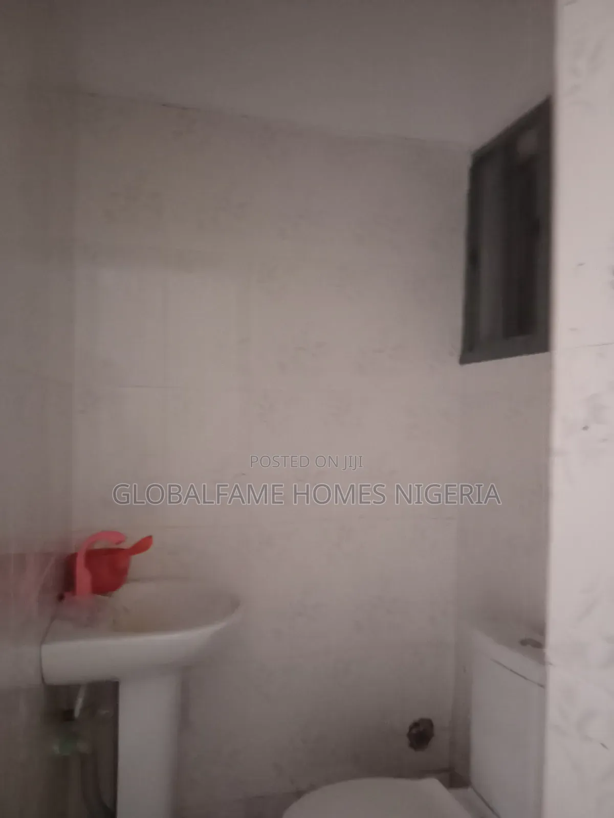 1bdrm Block of Flats in By Beachwood Estate, Lakowe for rent in Lakowe