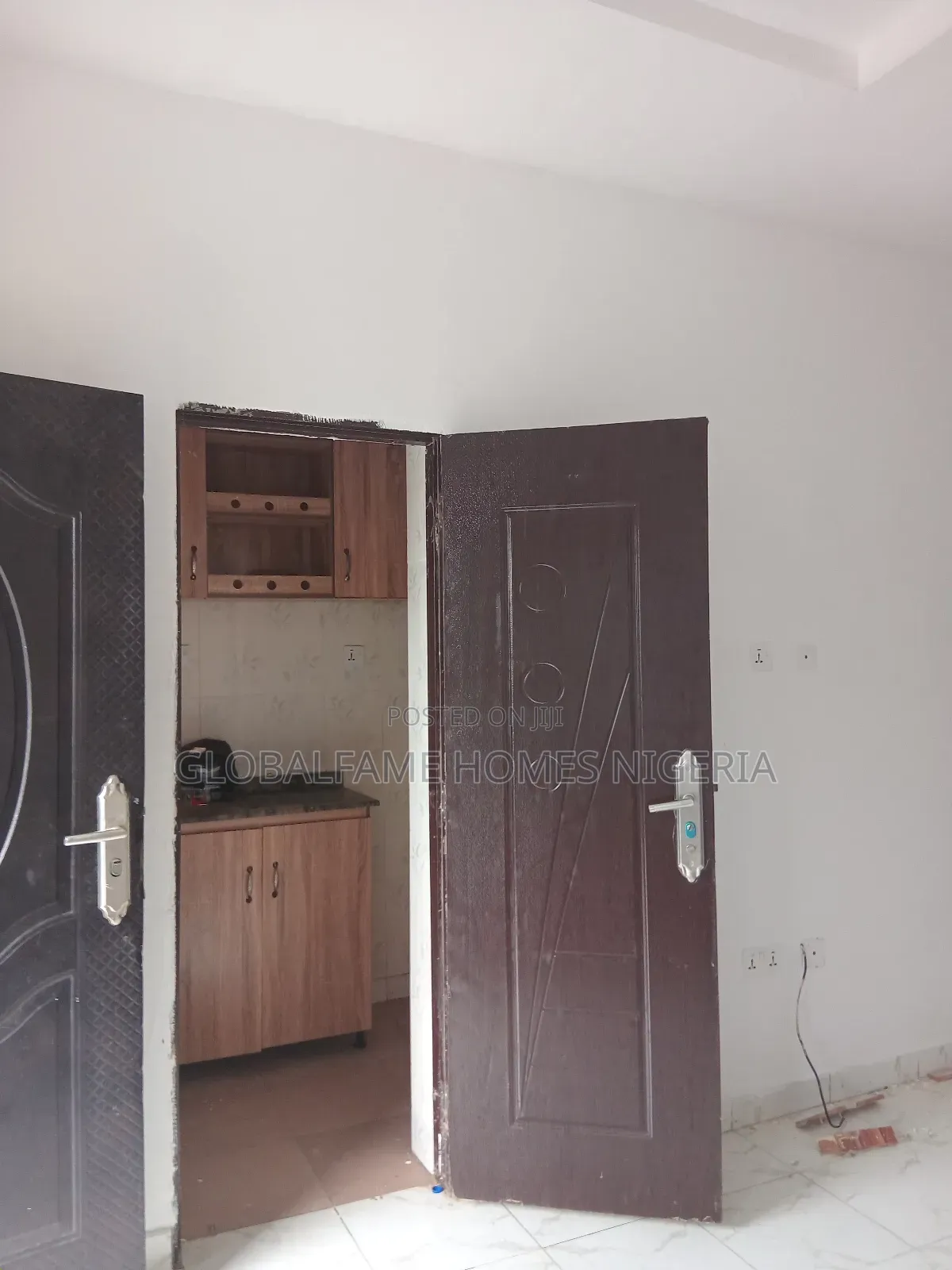 1bdrm Block of Flats in By Beachwood Estate, Lakowe for rent in Lakowe
