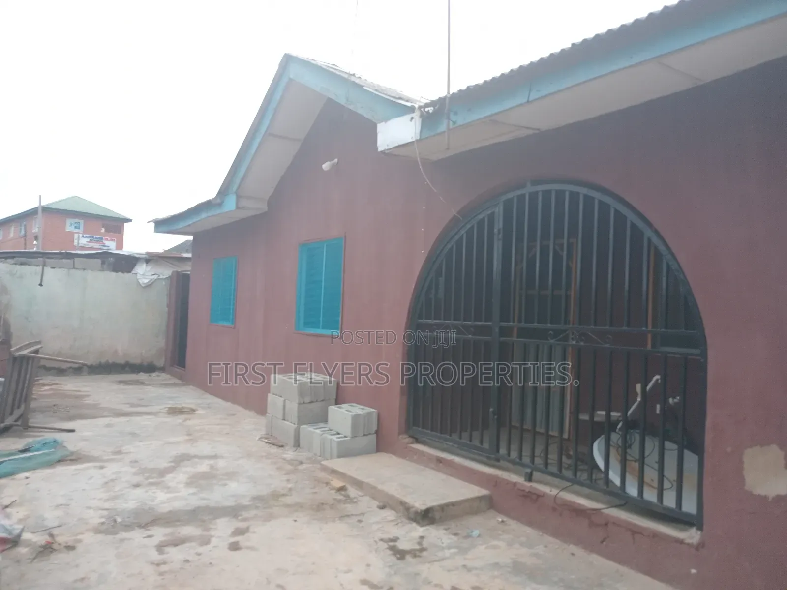 1bdrm Bungalow in Iyana Ipaja Lagos, Dopemu for rent in Dopemu