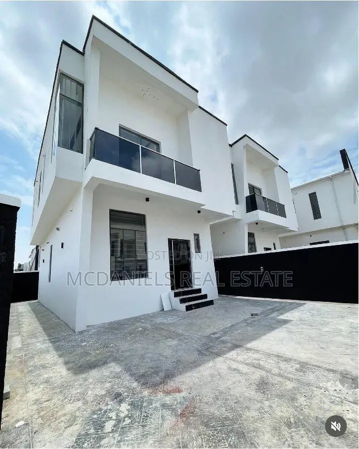 4 Bedroom Fully Detached Duplex in Ado / Ajah