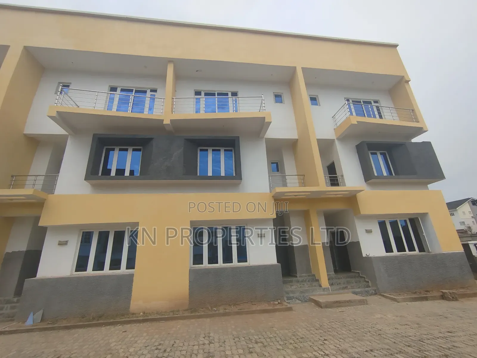 4bdrm Duplex in Diplomatic Zone, Guzape District for rent in Guzape District