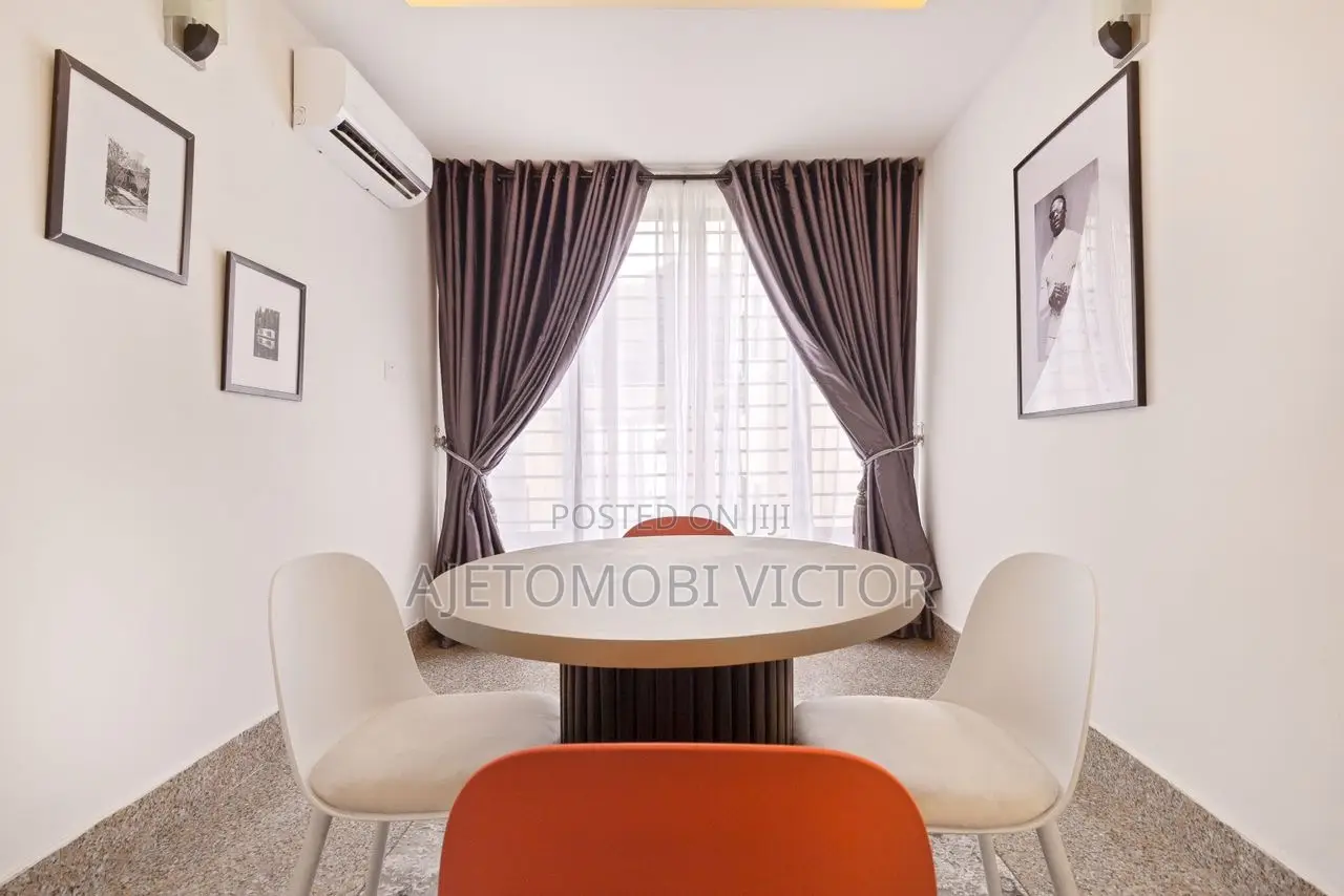 Luxury 3bedroom Apartment With Ps5 and Snooker in Lekki Phase 1
