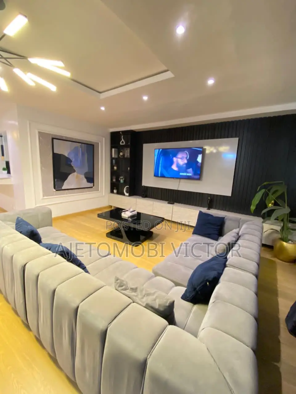 Beautiful Waterfront 3bedroom With Snooker and Swimming Pool in Lekki Phase 1