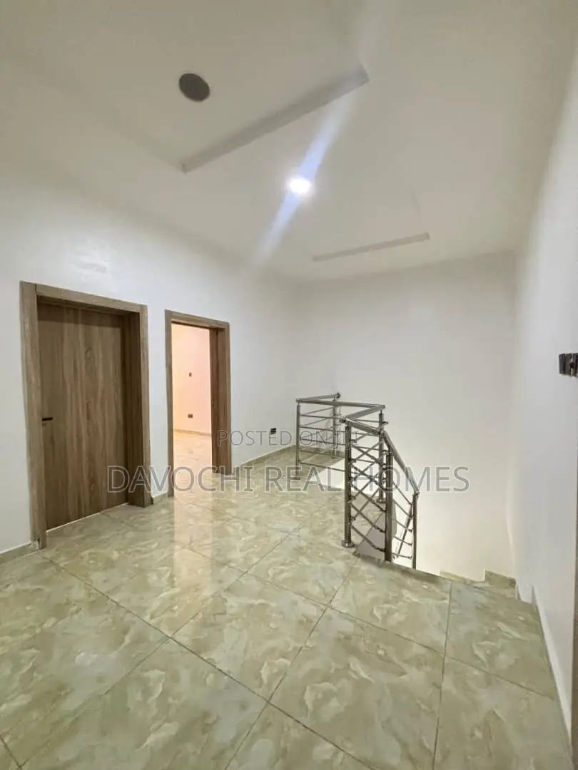 4bdrm Duplex in Orchid Road, Lekki Phase 2 for rent in Lekki Phase 2