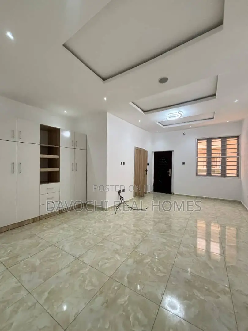 4bdrm Duplex in Orchid Road, Lekki Phase 2 for rent in Lekki Phase 2