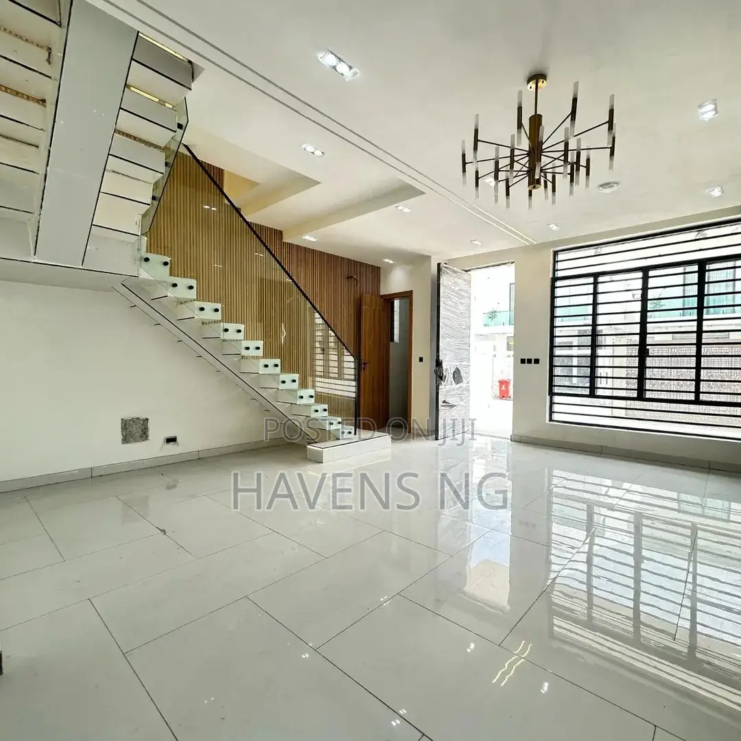 4bdrm Duplex in Lekki Phase 2 for sale in Lekki Phase 2