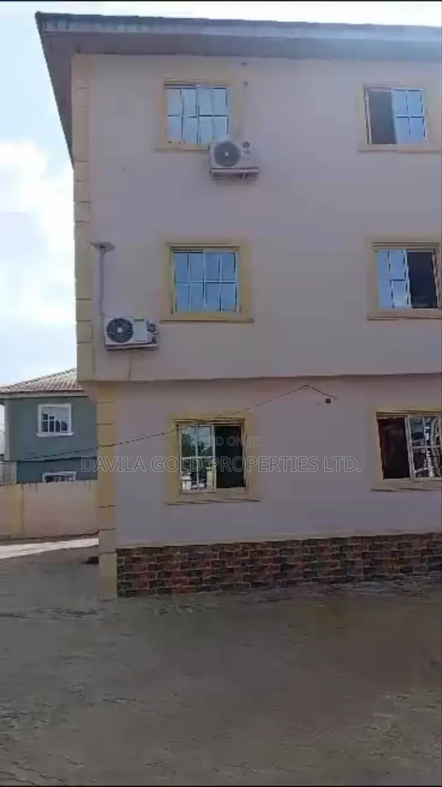 18bdrm Block of Flats in Benin City for sale in Benin City