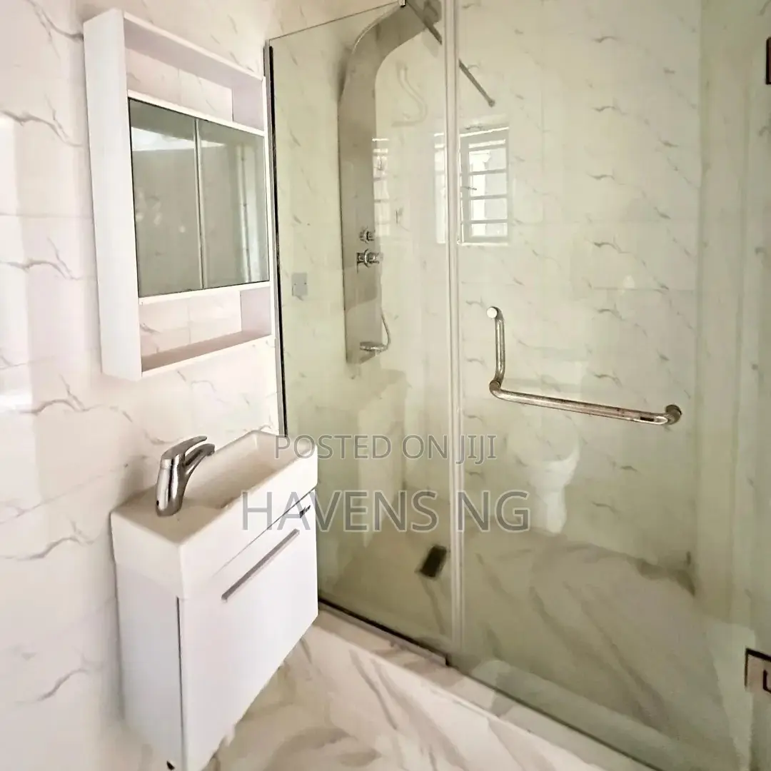 4bdrm Duplex in Lekki Phase 2 for sale in Lekki Phase 2