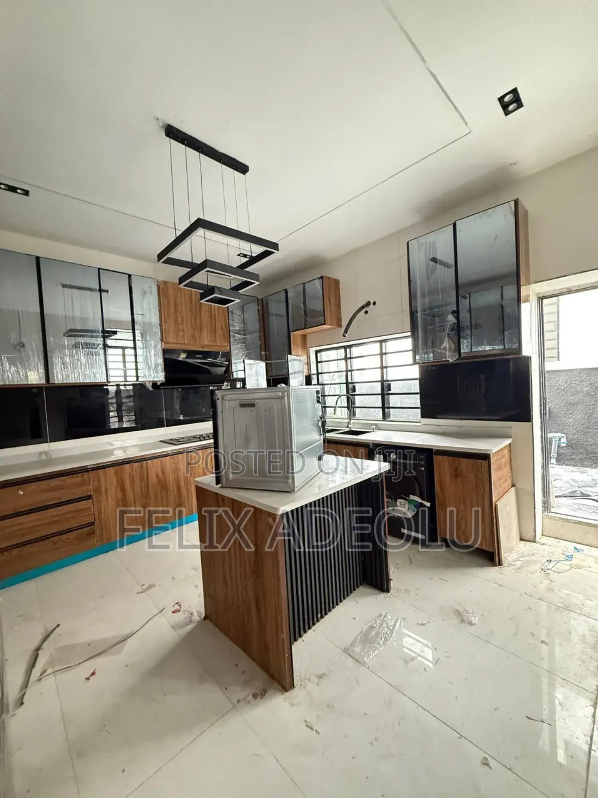 Furnished 5bdrm Duplex in Lekki County Ikota for sale in Lekki