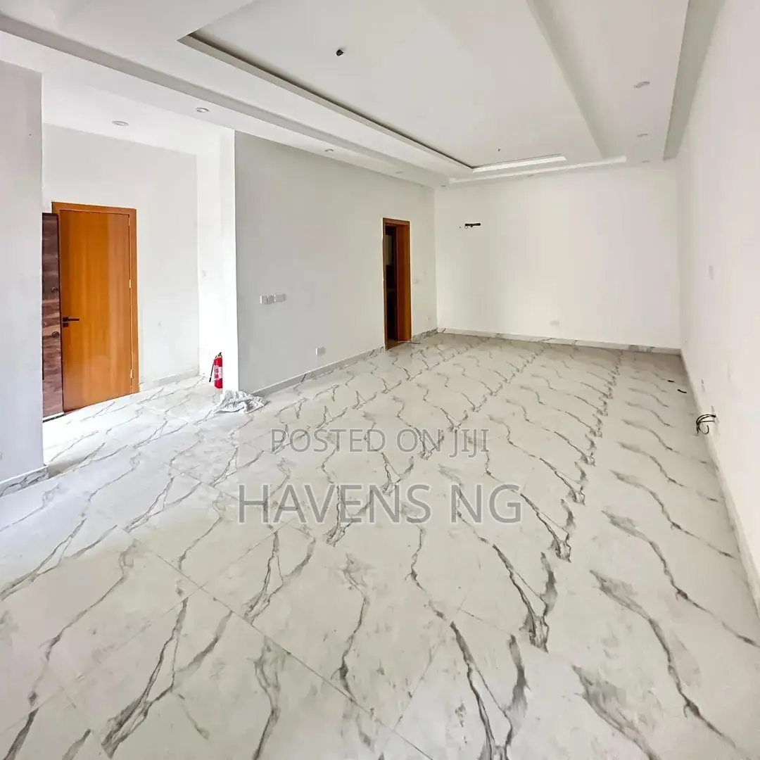 4bdrm Duplex in Lekki Phase 1 for sale in Lekki Phase 1