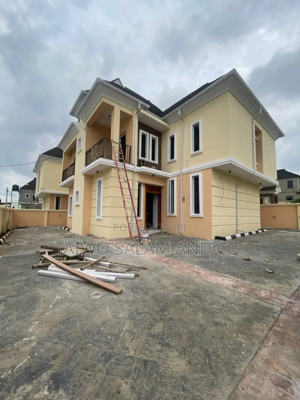 3bdrm Duplex in Akobo for sale in Akobo