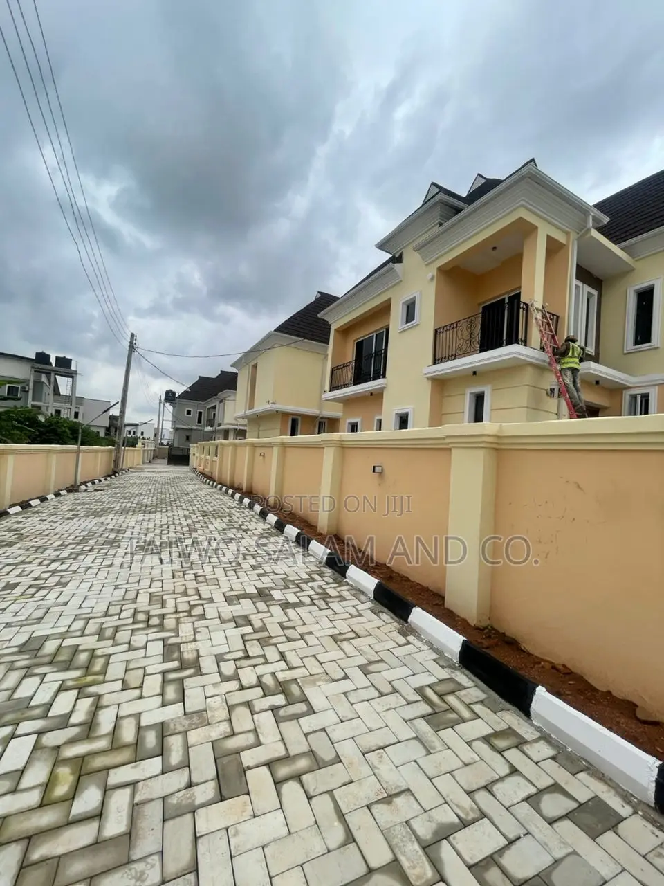 3bdrm Duplex in Akobo for sale in Akobo