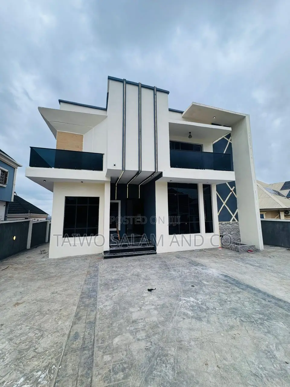 4bdrm Duplex in Akobo for sale in Akobo