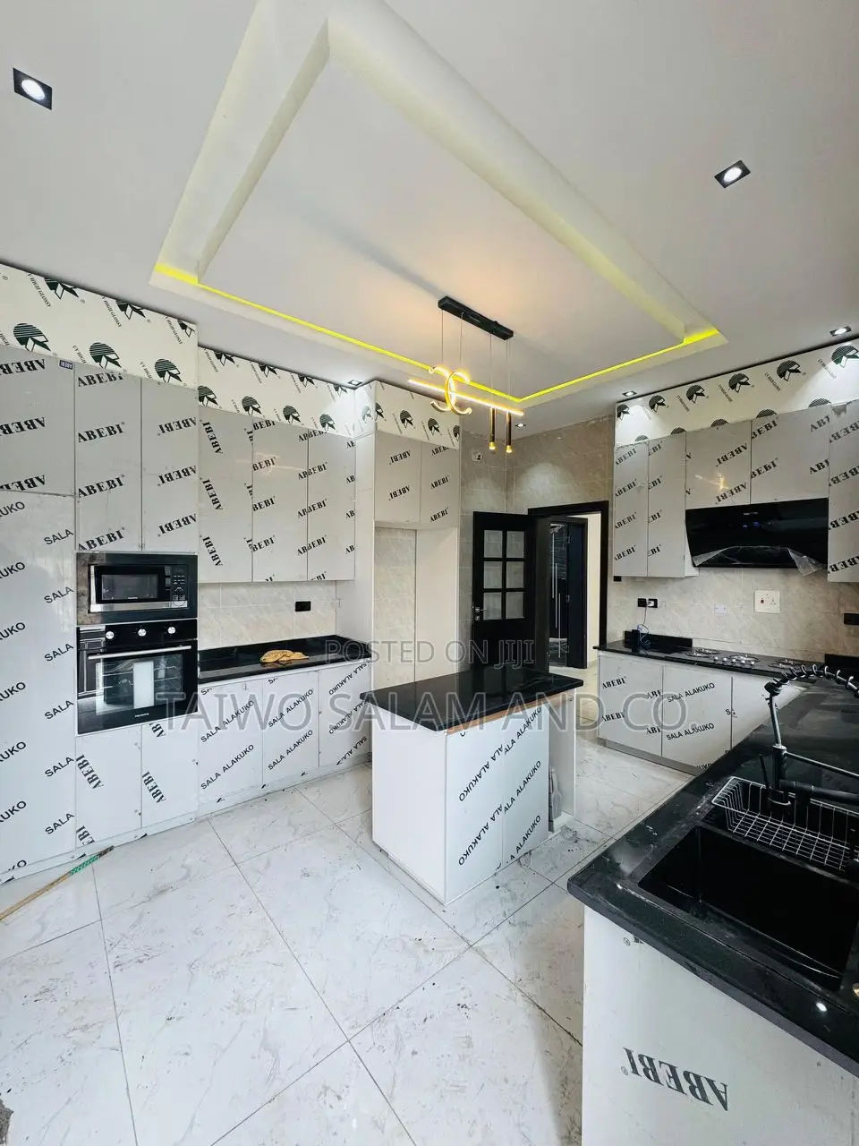 4bdrm Duplex in Akobo for sale in Akobo